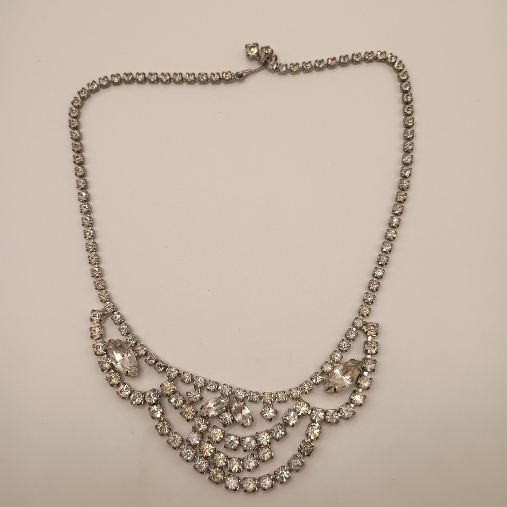Vintage WEISS Rhinestone Choker Necklace Silver Tone Bib Fringe 15