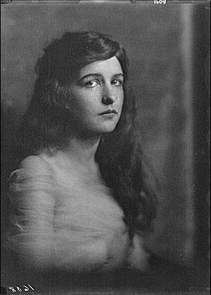 Photo:Duvall, portrait photograph, Miss