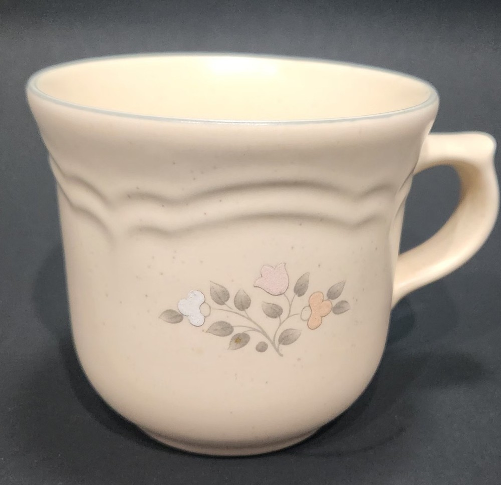 Pfaltzgraff Remembrance Stoneware Mugs Floral Tea Rose Pattern Set of 6