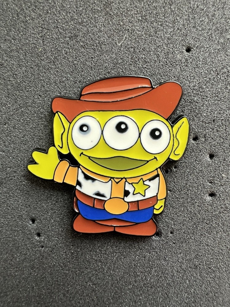 Disney FANTASY Pin Lot - Toy Story Aliens Little Green Men - Woody Costume