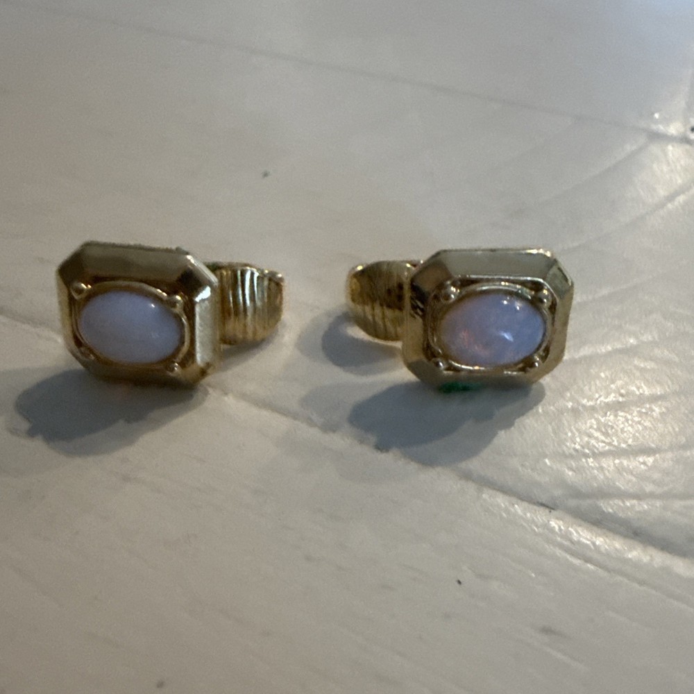 Vtg Avon Faux Opal Glass Cabochon Goldtone Petite Huggie Earrings Clip Signed