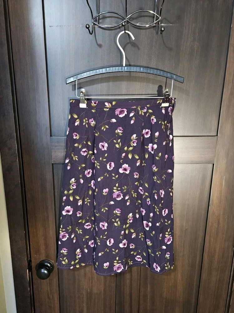 EUC Women's Vintage 90s Whimsigoth Purple Floral Midi Skirt Size 8 Medium