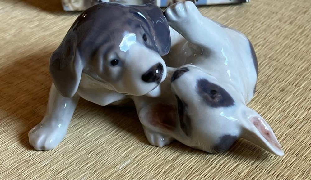 Royal Copenhagen 2000 Pointer Puppies Figurine with Box Collectible