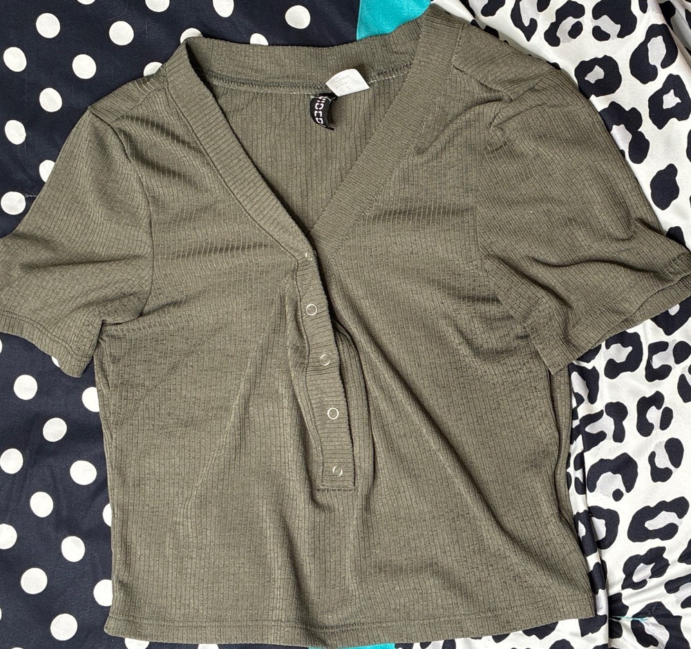 H&M Divided Women's Small Green Boho Button Up Top Shirt Short Sleeve