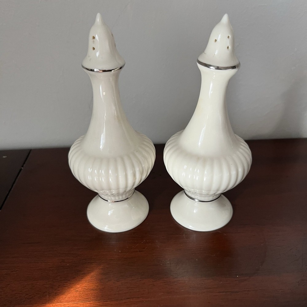 Lenox Salt & Pepper Shakers - No Chips - Classic