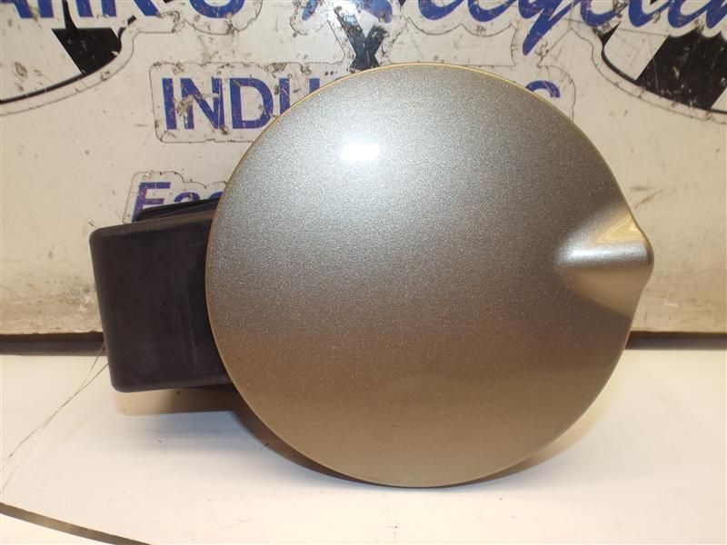 LIBERTY   2004 Fuel Filler Door 184869