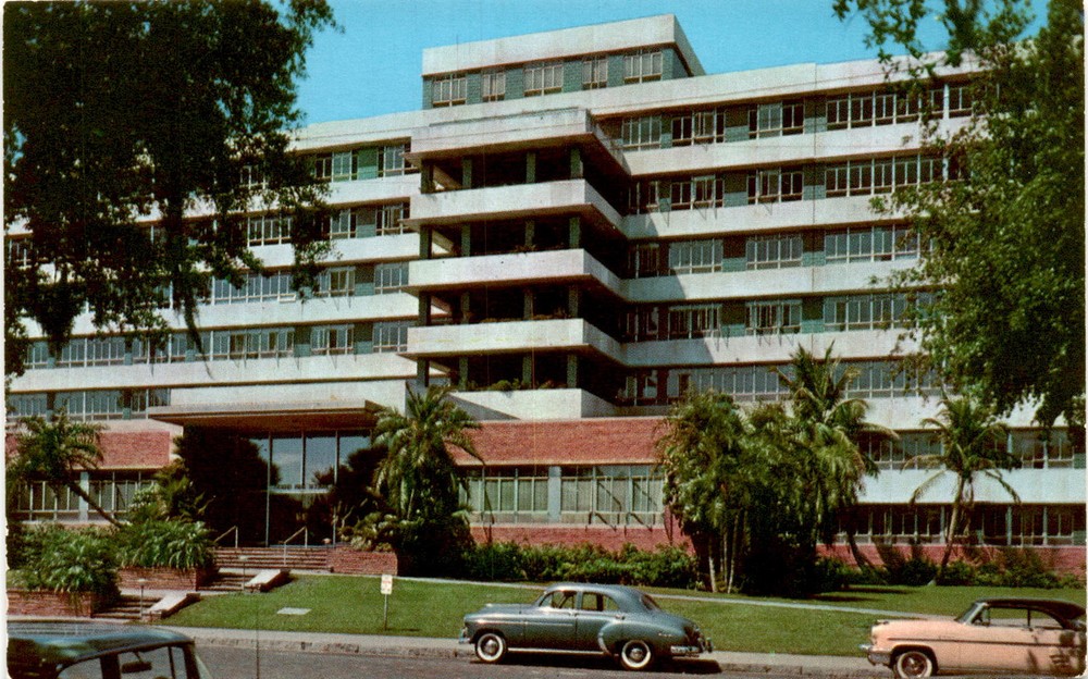 SK.72-SUN NEWS CO., ST. PETERSBURG, MOUND PARK HOSP Postcard