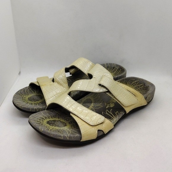 Vionic Lauren Snake Print Leather Sandals Women Size 10 Ivory Comfortable Casual