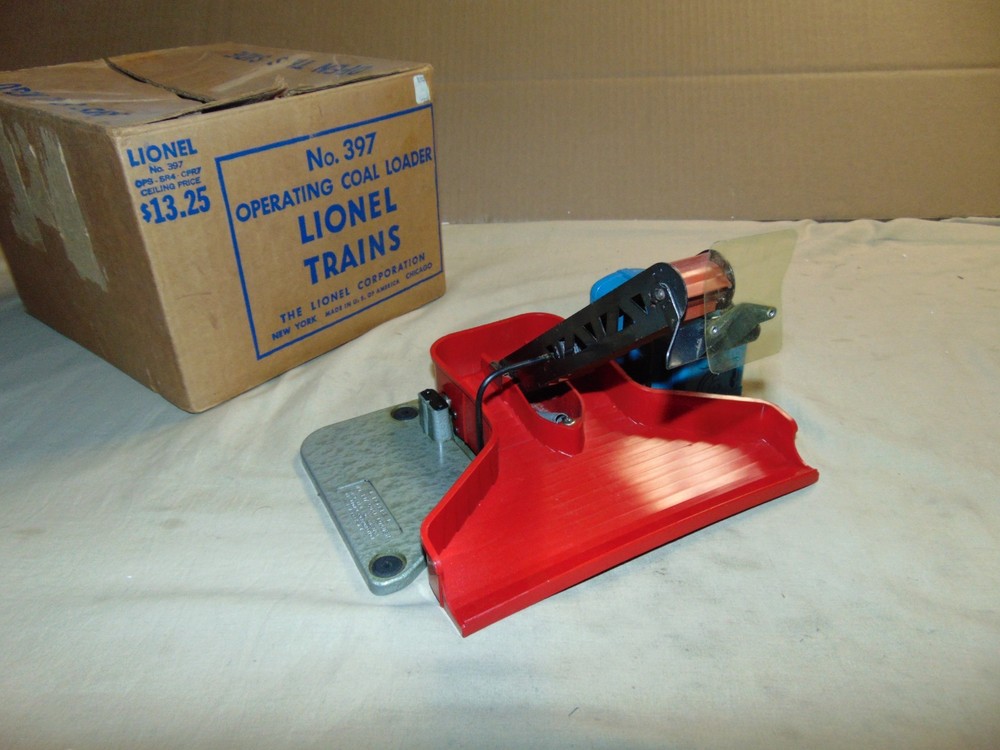 Lionel O  397  Operating  Coal  Loader  In Original Box