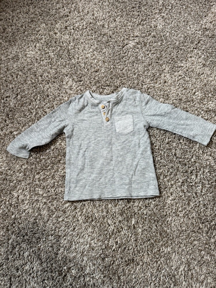 Cat & Jack Toddler Boys Gray Long Sleeve Henley Shirt Pocket Size 18M