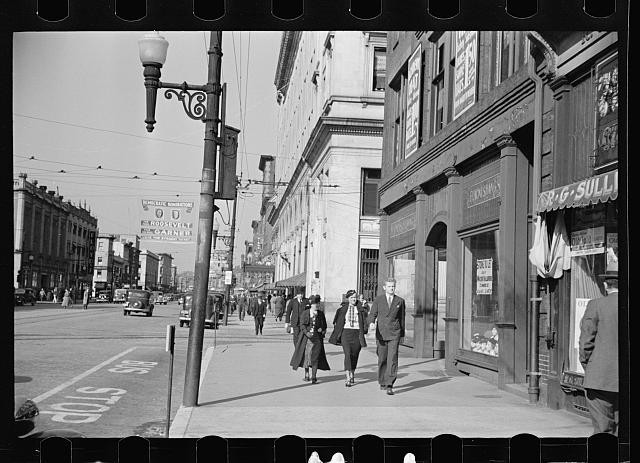 Manchester New Hampshire 1936 Street Corner Downtown Pedestrians Cars