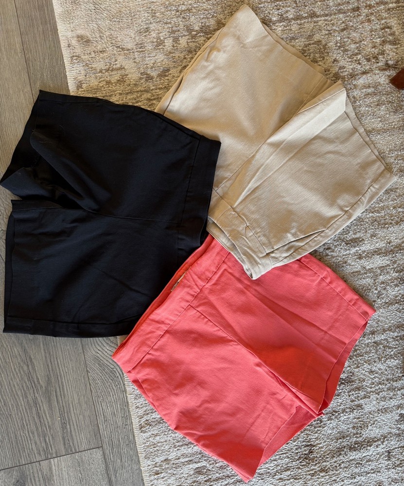 3 Pairs White House Black Market Stretch Shorts Size 00 NWOT Black Beige Salmon