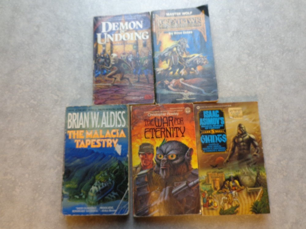 VTG Sci Fantasy PB Book Lot 5 70s 80s War for Eternity Giants Greyhawk Adventure