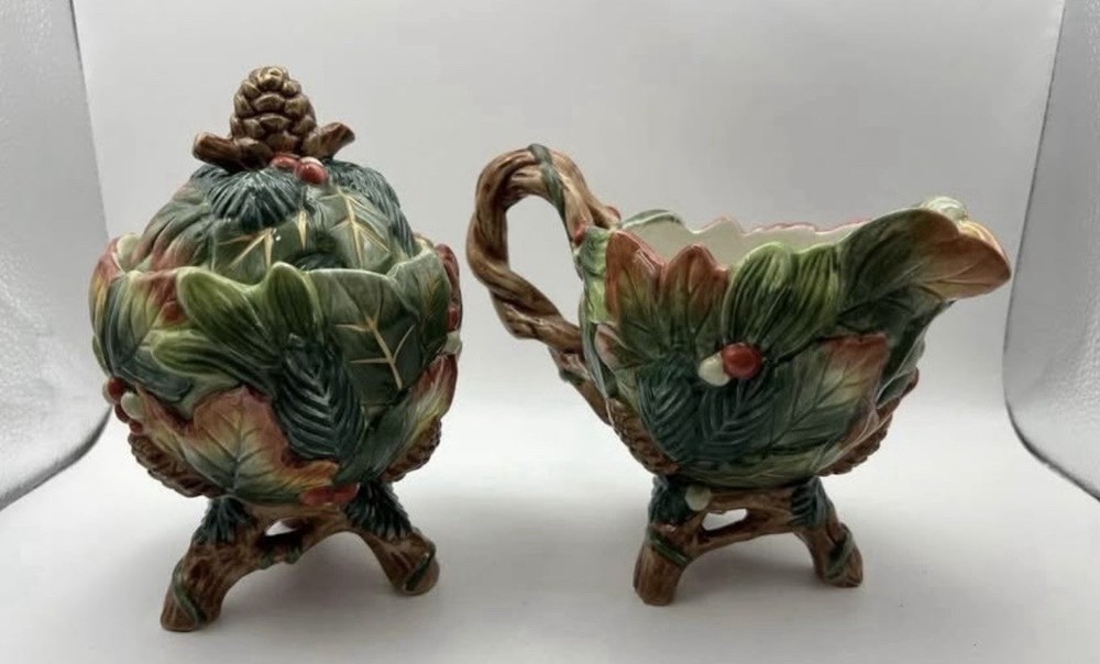 Fitz & Floyd Classics Christmas Lodge Creamer and Sugar Bowl