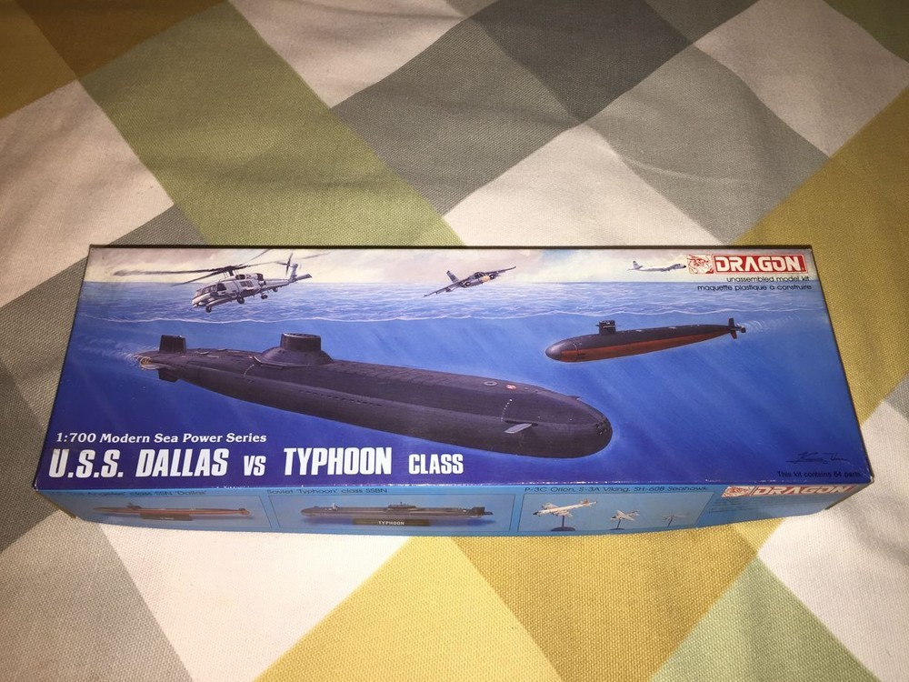 1:700 Scale DRAGON 7001 USS Dallas vs Typhoon Class Submarine Plastic Model Kit