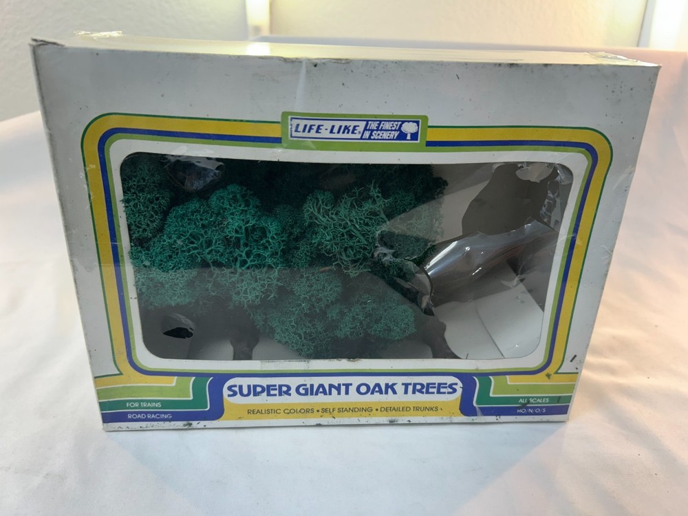 Life-Like 1052 Scenery, Super Giant Oak Trees