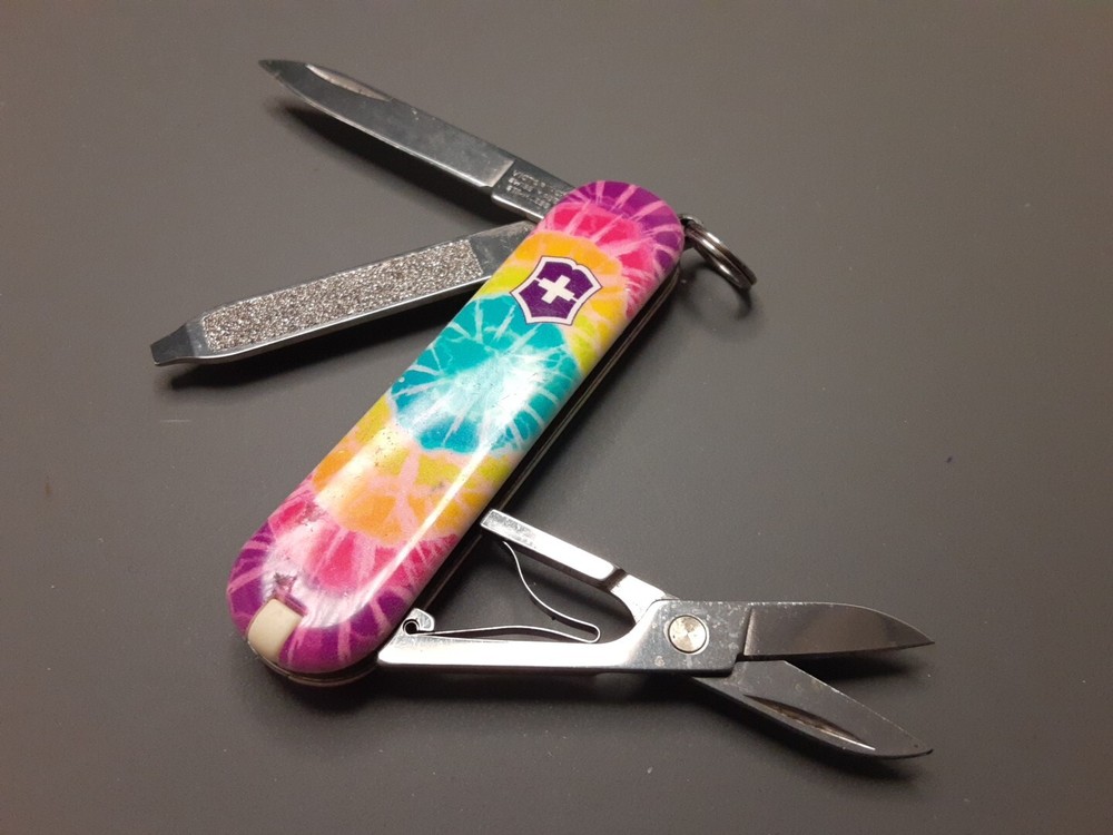 Victorinox Classic SD Limited Edition Tie Dye Swiss Army Pocket Knife r1