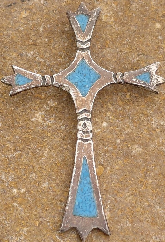 Vintage Sterling Silver & Crushed Turquoise 1-1/4