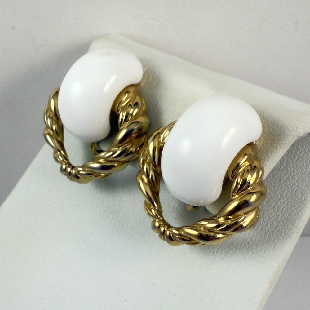 Vintage TRIFARI Signed White Enameled Gold Tone Comfort Clip on Earrings