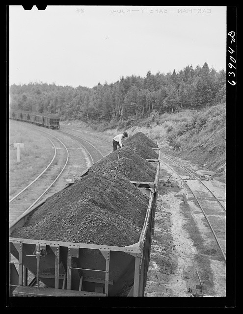 Superior Wisconsin Great Northern Railroad Yards Iron Ore 1941 Train Cars