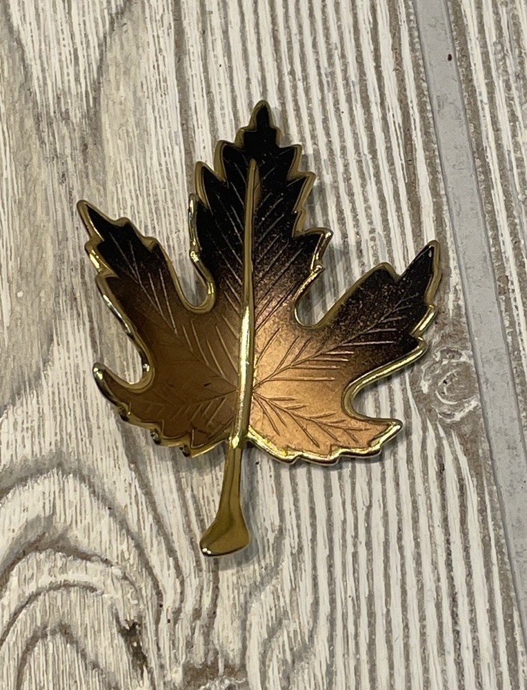 Vintage Maple Leaf Brooch Gold Copper Tone Fall Autumn Pin