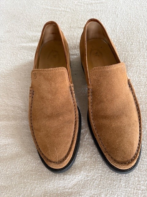 Tod's Mens Suede  Loafer Size 9.5 Tan