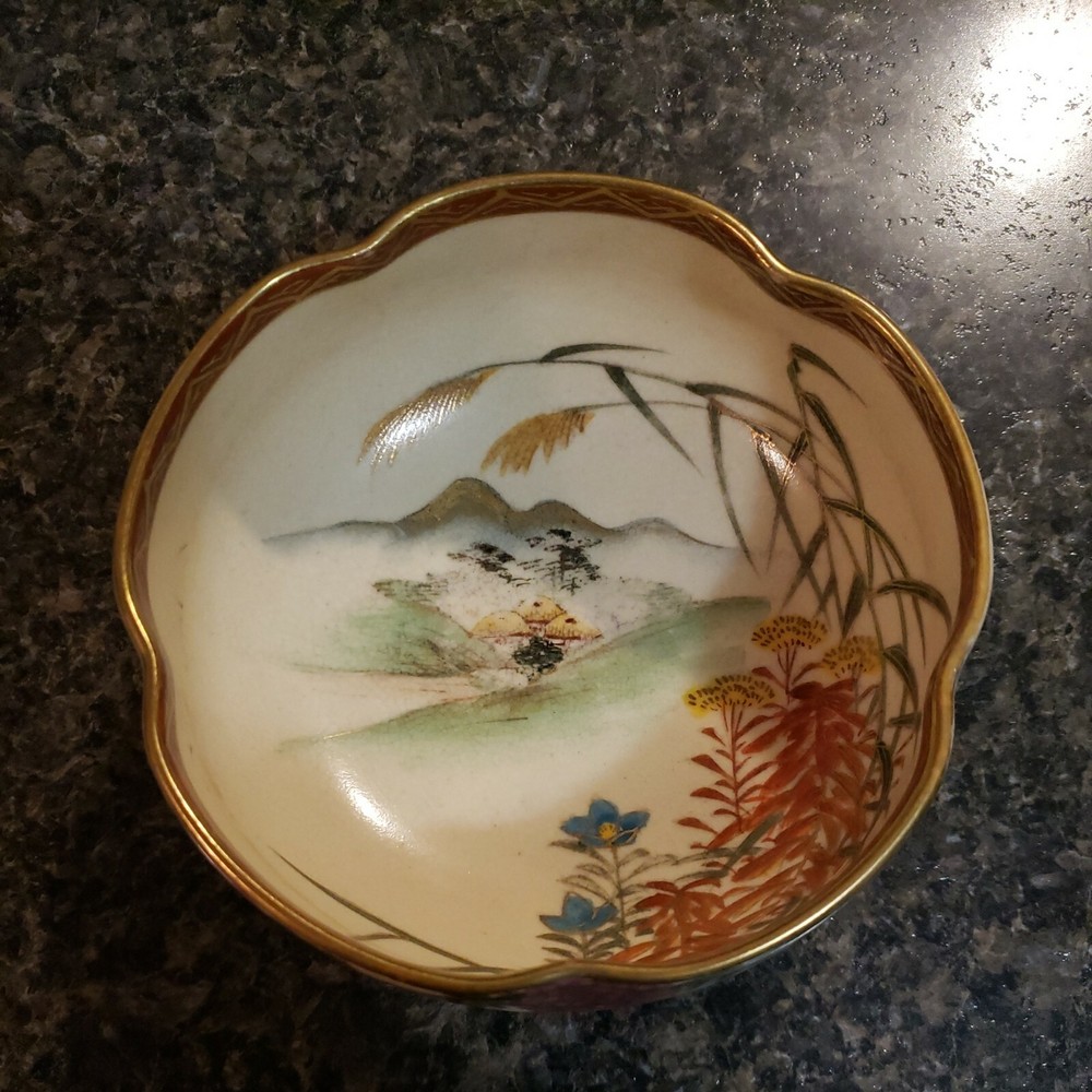 Japanese Satsuma Pottery hand painted bowl very old and rare