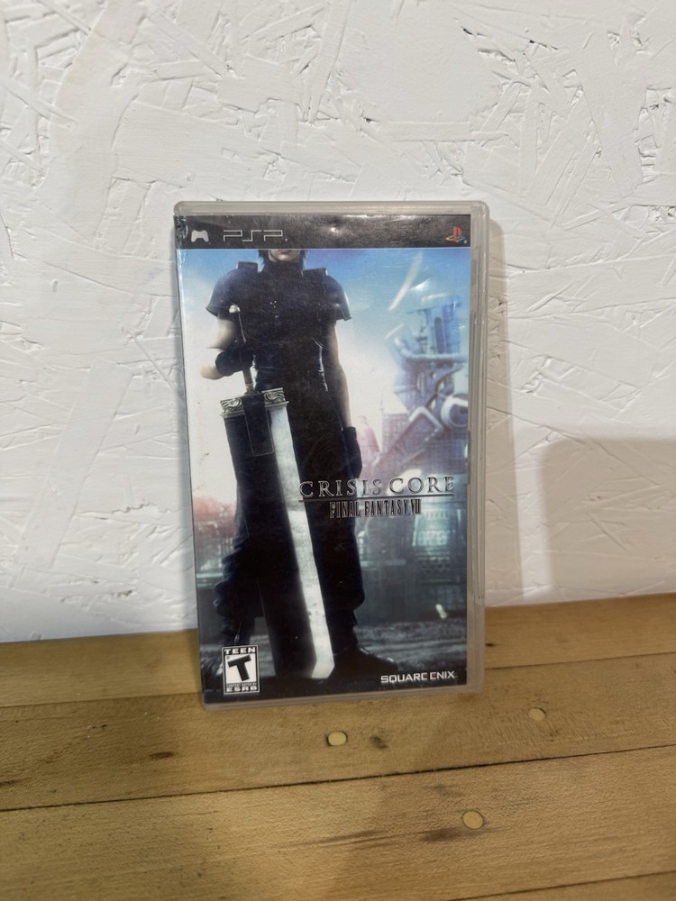 Crisis Core: Final Fantasy VII Sony PSP 2008 Video Game Used No Manual