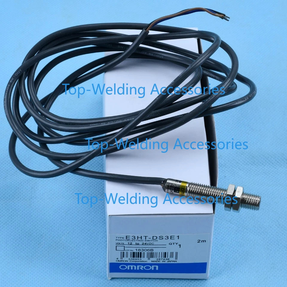 Omron Automation and Safety E3HT-DS3E1 Reflective Photoelectric Switch Sensor