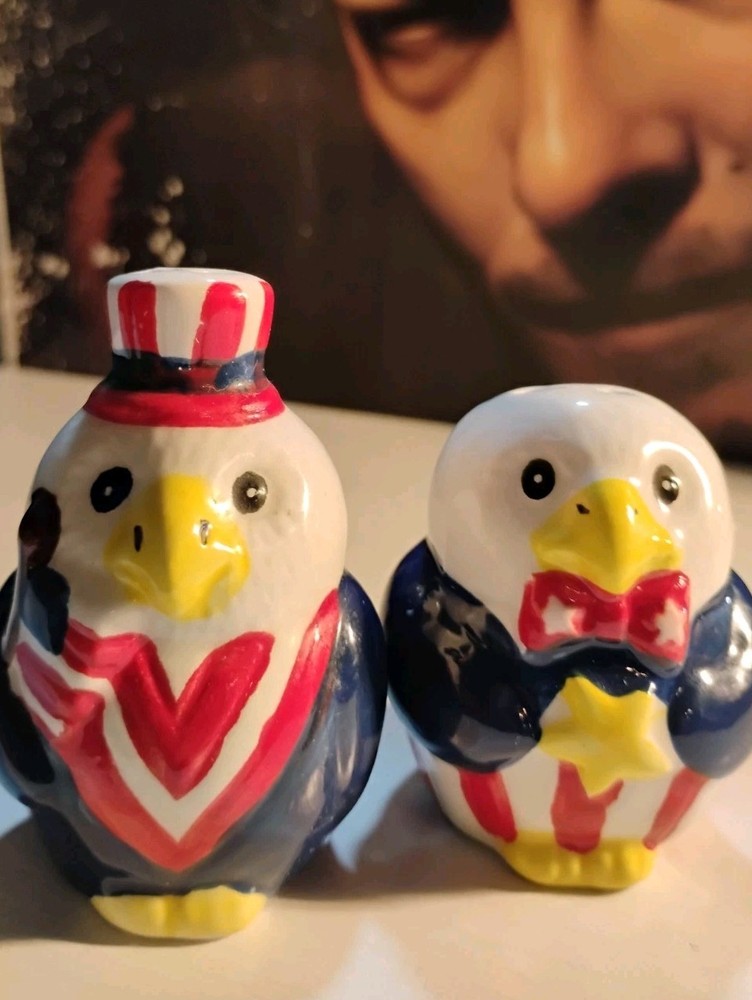 Vintage Patriotic American Eagle Salt & Pepper Shakers