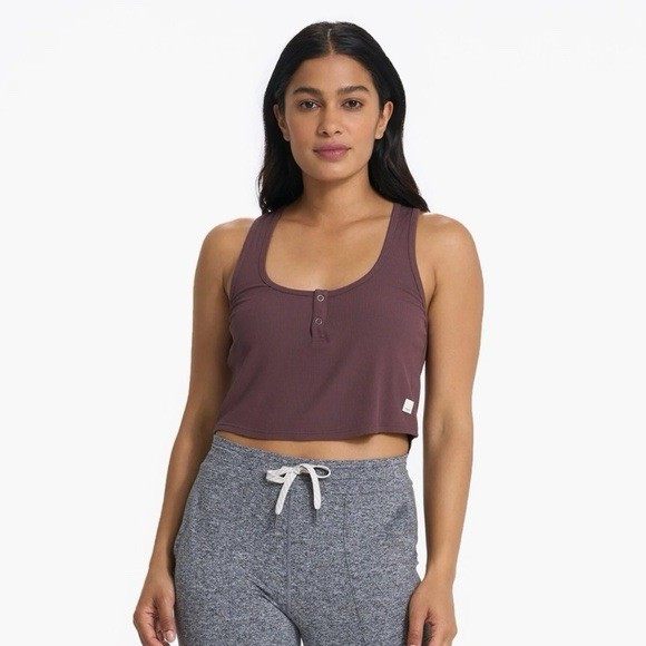 Vuori Cove Crop Tank Chestnut NWT Cropped Athletic Yoga Top Women’s Medium