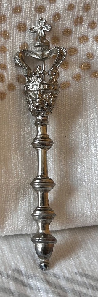 silver tone scottish crosier scepter cross crown brooch kilt pin