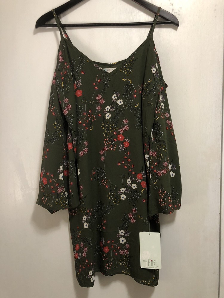 Women's Olive Floral Print Top - Brand New with Tag - Size Small - Perfect with Jeans