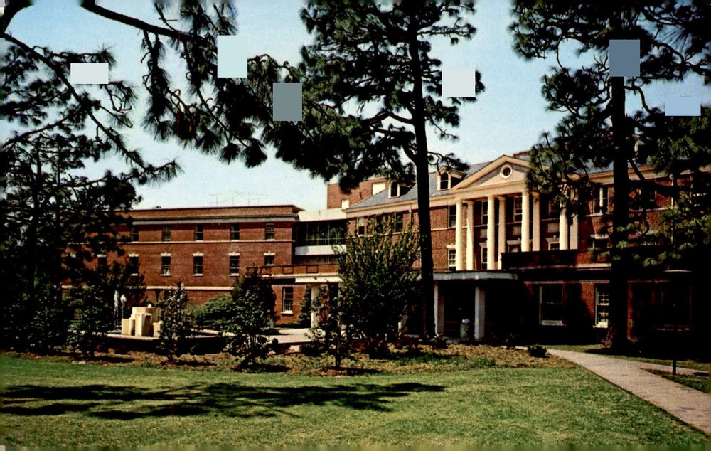 Southern Pines, N.C. - Mid-South Resort, Moore Memorial Hospital Postcard