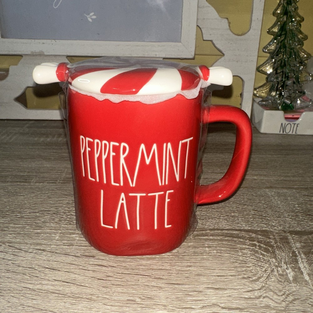 Rae Dunn Red inside & out, Peppermint  Latte Coffee Mug 20 oz With Topper