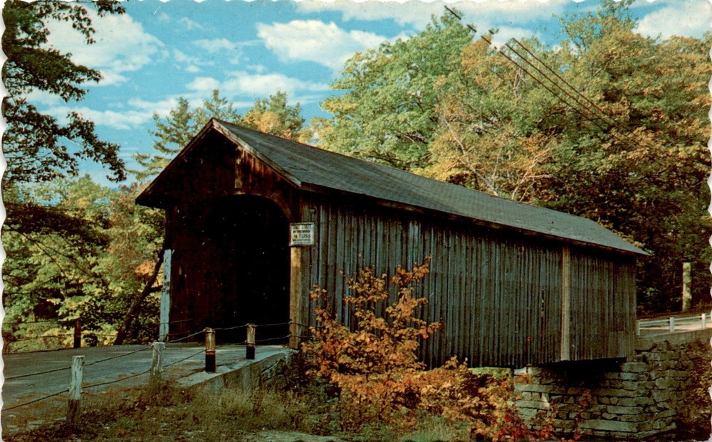 TONS M-6225, EASTERN ILLUSTRATING CO., New London, N.H Postcard