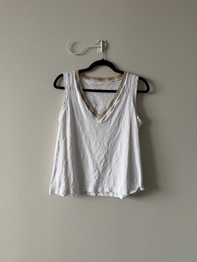 Boden V-Neck White Gold Sleeveless Metallic Trim Top Women's US 10 Regular