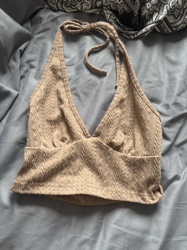 Women’s Beige Lace Halter crop top Size S Wireless