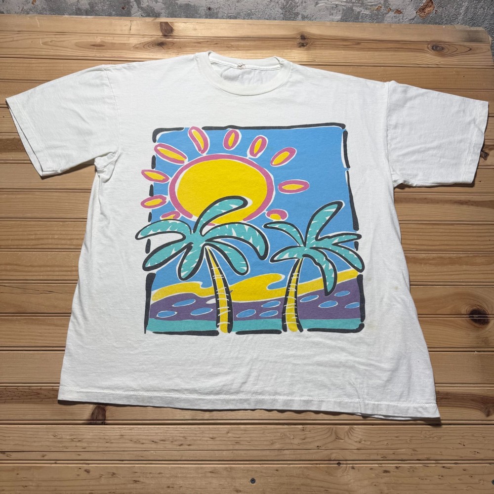 Vintage 90s Sun Palm Trees Beach Summer Tropical Graphic T-Shirt USA - One Size