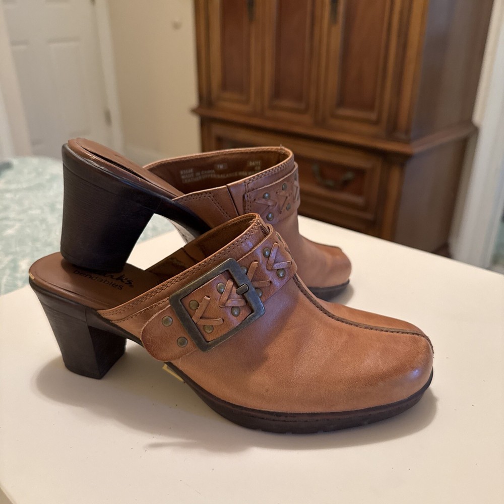 Clarks Brown Leather Clogs Mules Slip On Heels Dress Shoes Womens Size 7