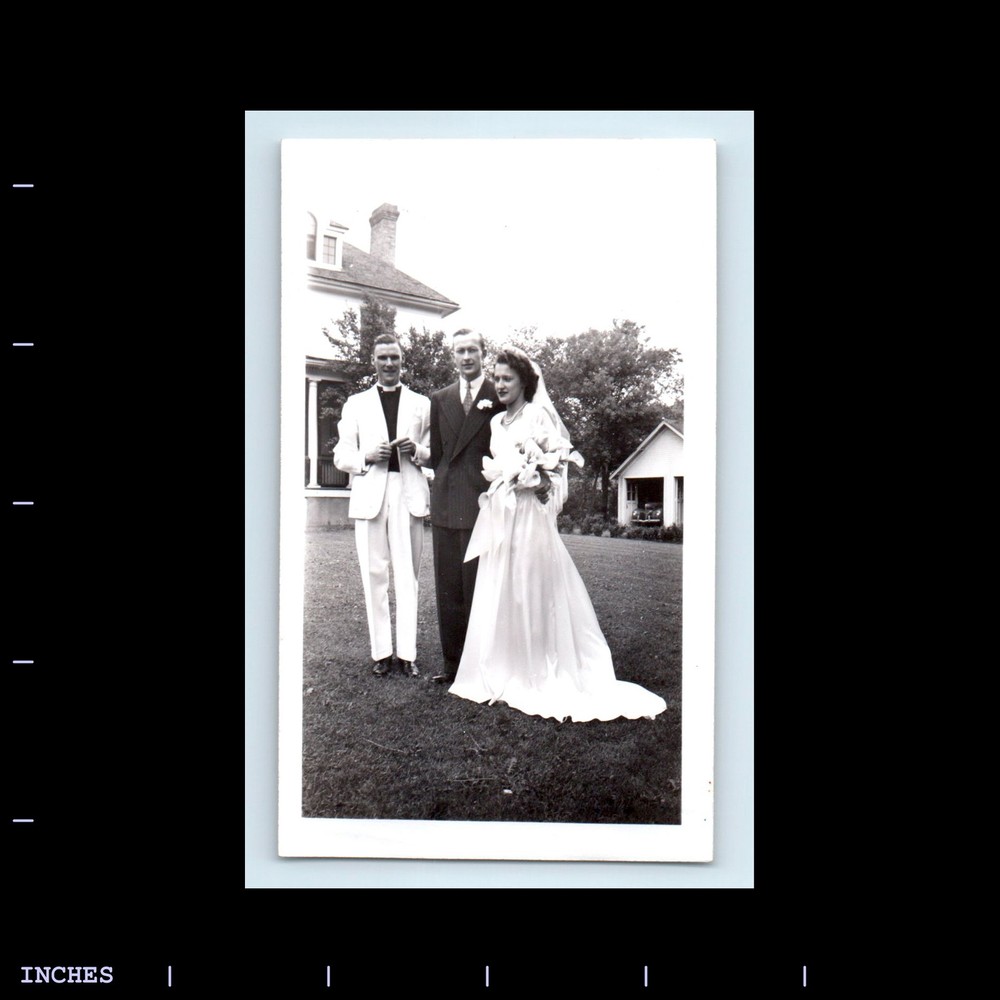 Old Vintage Photo MEN WOMAN BRIDE GROOM WEDDING DRESS