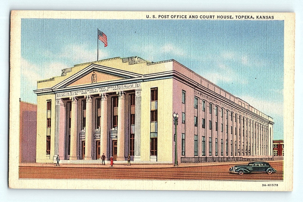 U. S. Post Office and Court House Topeka Kansas Street View Vintage Postcard G3