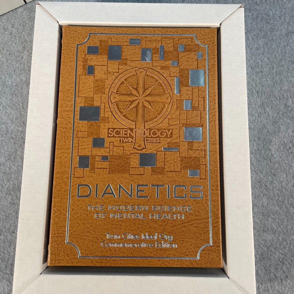 L Ron Hubbard Scientology Dianetics Commemorative Leatherbound 393/500 Gilded
