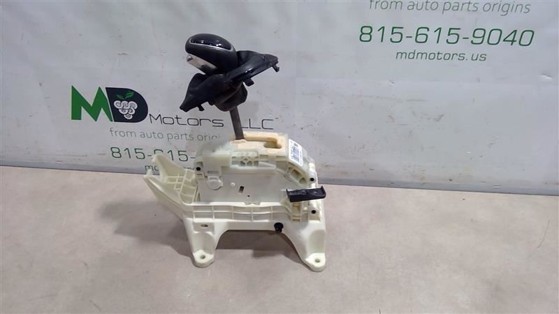 2017-2020 HYUNDAI ELANTRA FLLOR SHIFTER TRANSMISSION SHIFT OEM 46700-F2110