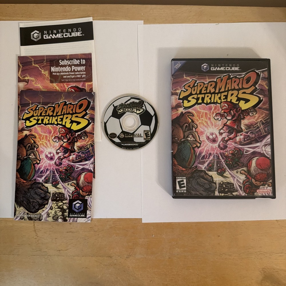 Super Mario Strikers (Nintendo GameCube, 2005) CIB (TESTED)