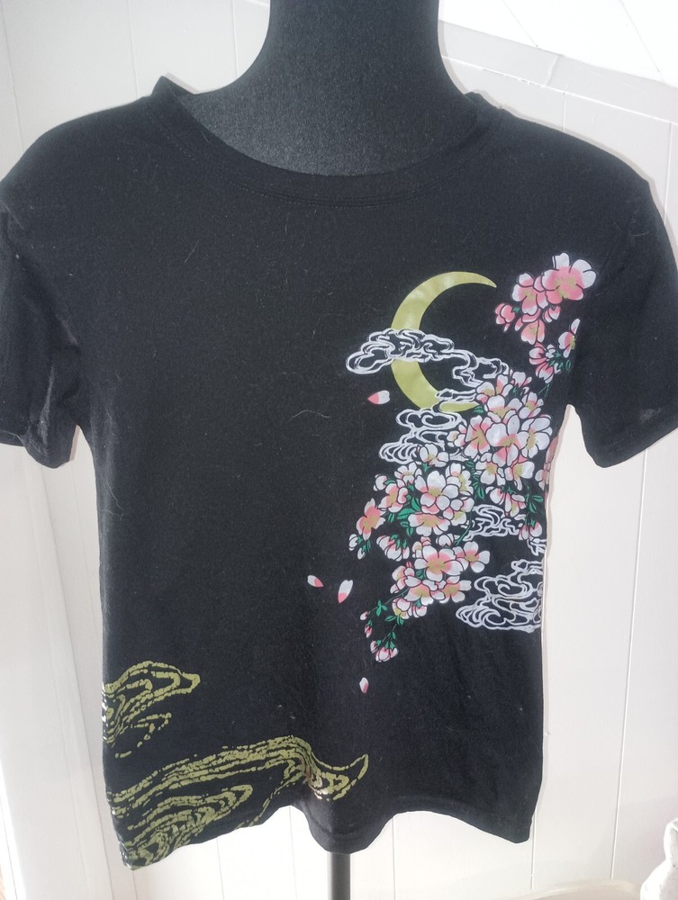 koi fish t shirt Juniors Small
