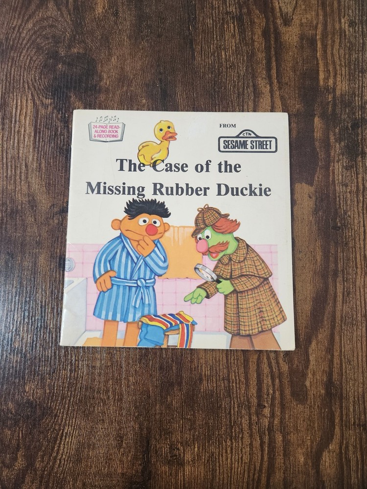 VGT Sesame Street Case of the Missing Rubber Duckie Paperback Book Used Good