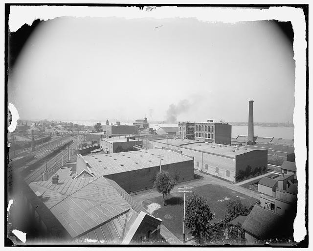 Photo:Walkerville Ontario Canada Hiram Walker & Sons Distillery 1890s