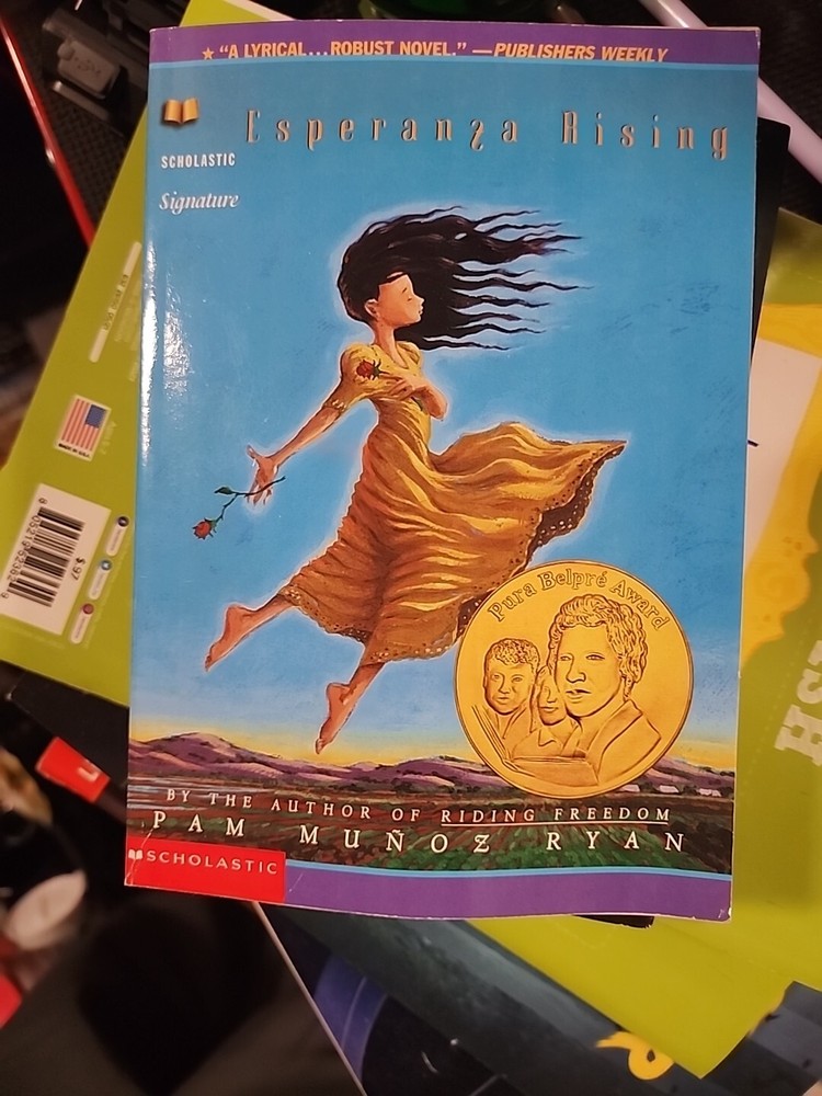 Esperanza Rising by Pam Muñoz Ryan (2000, Trade Paperback)