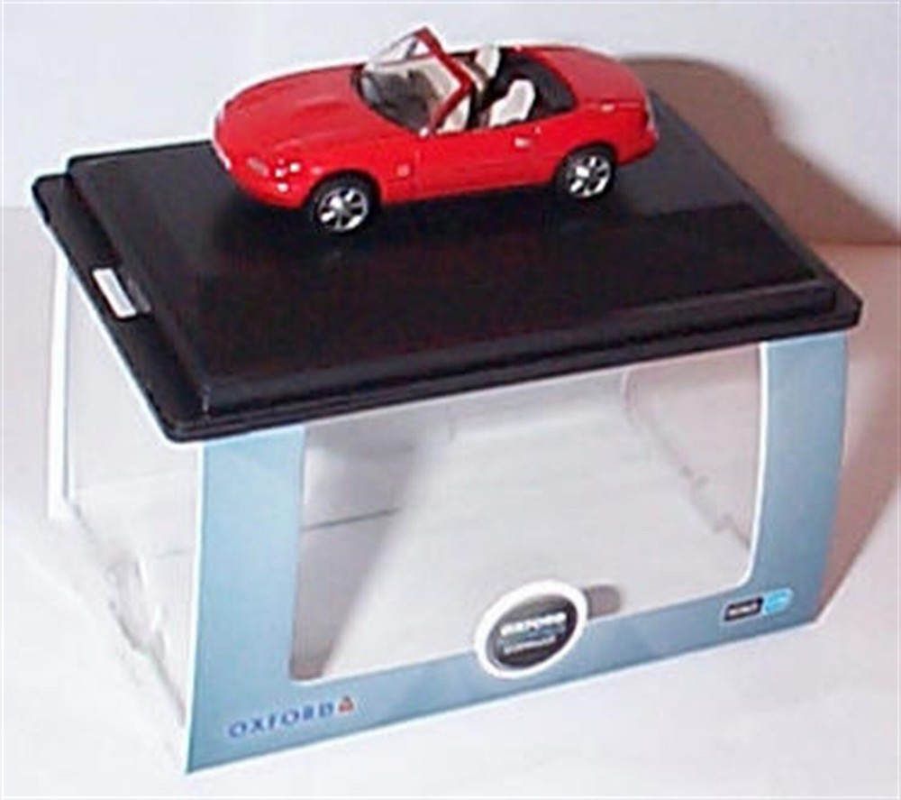 Oxford 76MAZ001 Mazda MX5 Mk1 (Open) Classic Red 1:76 Scale new in case
